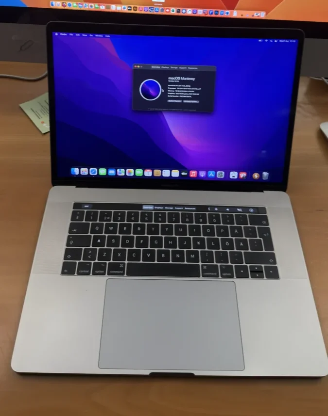 Apple MacBook Pro 15″ A1707 - Ricondizionato